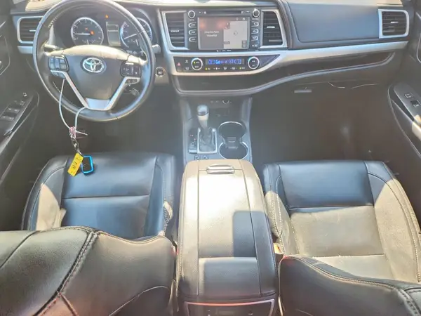 5TDJZRFH0HS462322 2017 TOYOTA HIGHLANDER - Image 8