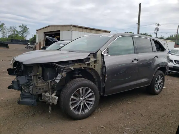 5TDJZRFH0HS468444 2017 TOYOTA HIGHLANDER - Image 1