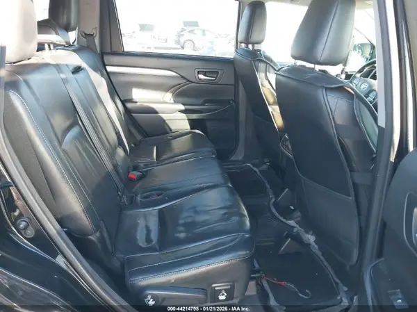 5TDJZRFH0HS476169 2017 TOYOTA HIGHLANDER - Image 8