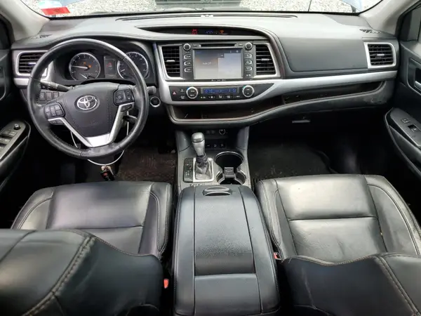 5TDJZRFH0HS481758 2017 TOYOTA HIGHLANDER - Image 8