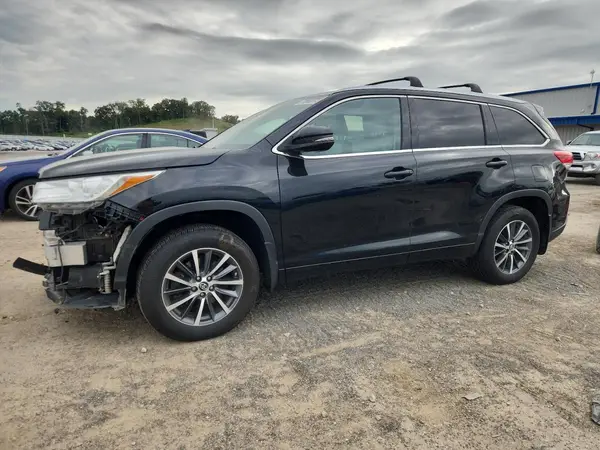 5TDJZRFH0HS511146 2017 TOYOTA HIGHLANDER - Image 1