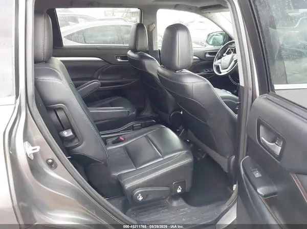5TDJZRFH0HS518534 2017 TOYOTA HIGHLANDER - Image 8