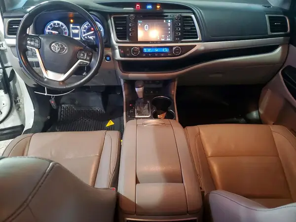 5TDJZRFH0HS518825 2017 TOYOTA HIGHLANDER - Image 8