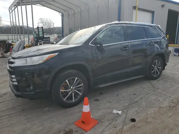 5TDJZRFH0JS496170 2018 TOYOTA HIGHLANDER - Image 1