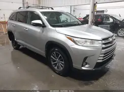 5TDJZRFH0JS532925 2018 TOYOTA HIGHLANDER