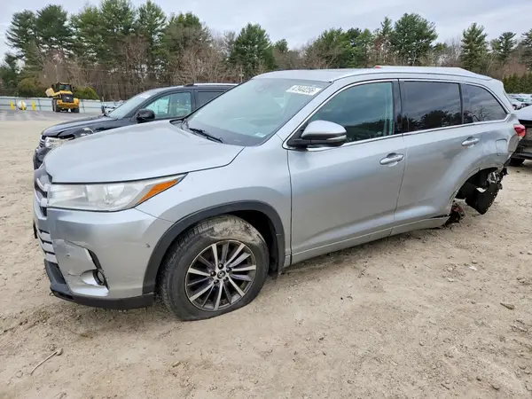 5TDJZRFH0JS539888 2018 TOYOTA HIGHLANDER - Image 1