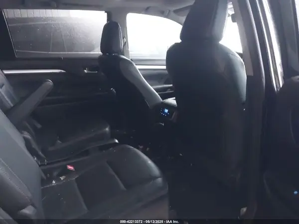 5TDJZRFH0JS542841 2018 TOYOTA HIGHLANDER - Image 8
