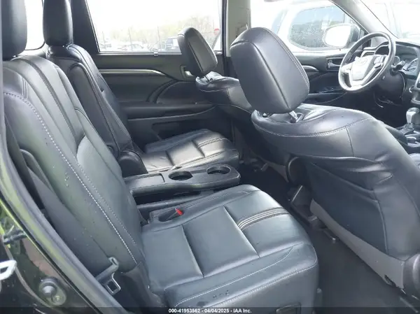 5TDJZRFH0JS545416 2018 TOYOTA HIGHLANDER - Image 8
