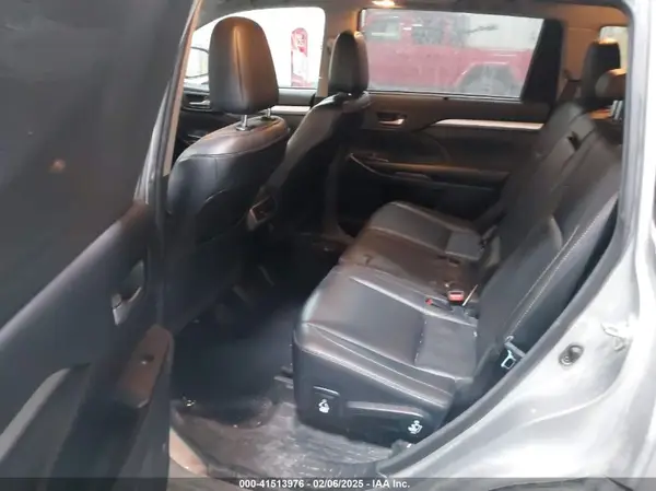 5TDJZRFH0JS548574 2018 TOYOTA HIGHLANDER - Image 8