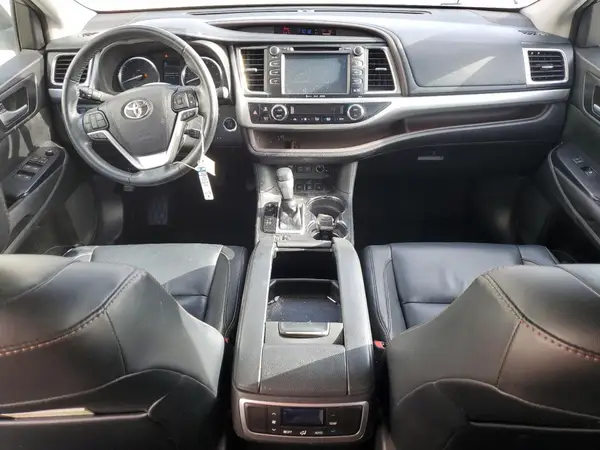 5TDJZRFH0JS554259 2018 TOYOTA HIGHLANDER - Image 8