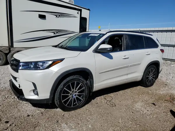 5TDJZRFH0JS559039 2018 TOYOTA HIGHLANDER - Image 1