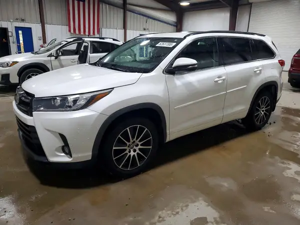 5TDJZRFH0JS802882 2018 TOYOTA HIGHLANDER - Image 1