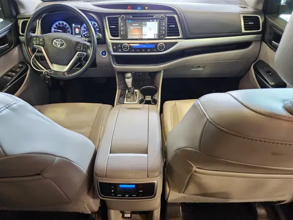 5TDJZRFH0JS839267 2018 TOYOTA HIGHLANDER - Image 8