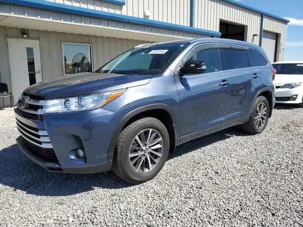 5TDJZRFH0JS841813 2018 TOYOTA HIGHLANDER - Image 1