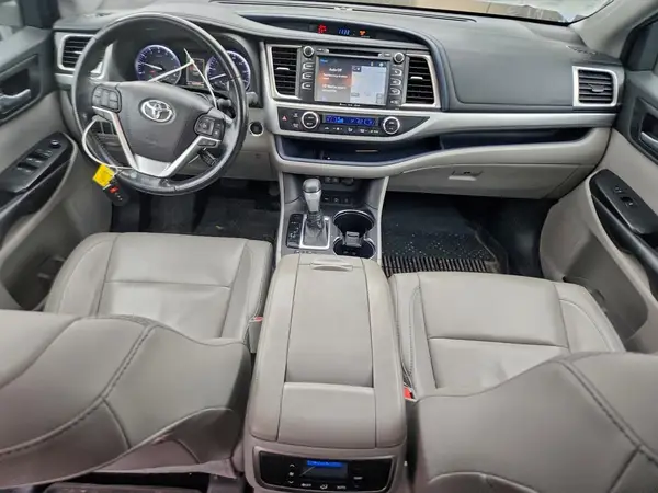 5TDJZRFH0JS849653 2018 TOYOTA HIGHLANDER - Image 8
