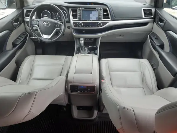 5TDJZRFH0JS857252 2018 TOYOTA HIGHLANDER - Image 8