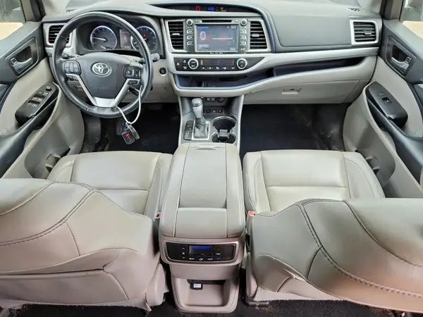 5TDJZRFH0JS861821 2018 TOYOTA HIGHLANDER - Image 8