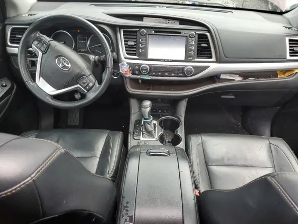 5TDJZRFH0JS874049 2018 TOYOTA HIGHLANDER - Image 8