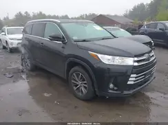 5TDJZRFH0JS887299 2018 TOYOTA HIGHLANDER