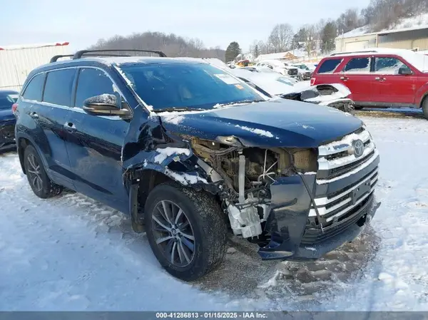 5TDJZRFH0JS888081 2018 TOYOTA HIGHLANDER - Image 1