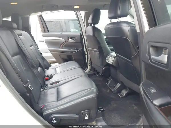 5TDJZRFH0JS890820 2018 TOYOTA HIGHLANDER - Image 8