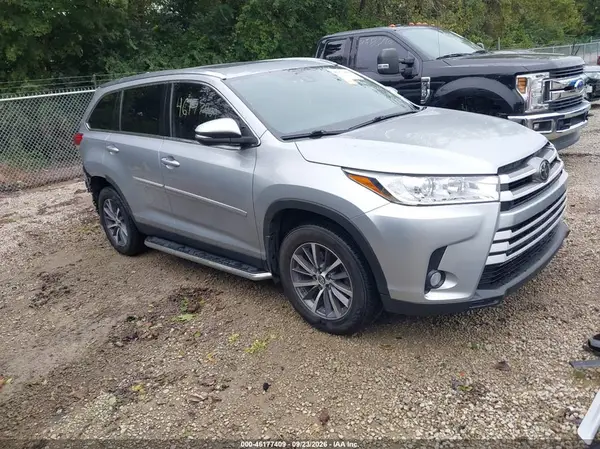 5TDJZRFH0KS563383 2019 TOYOTA HIGHLANDER - Image 1
