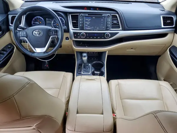 5TDJZRFH0KS563786 2019 TOYOTA HIGHLANDER - Image 8