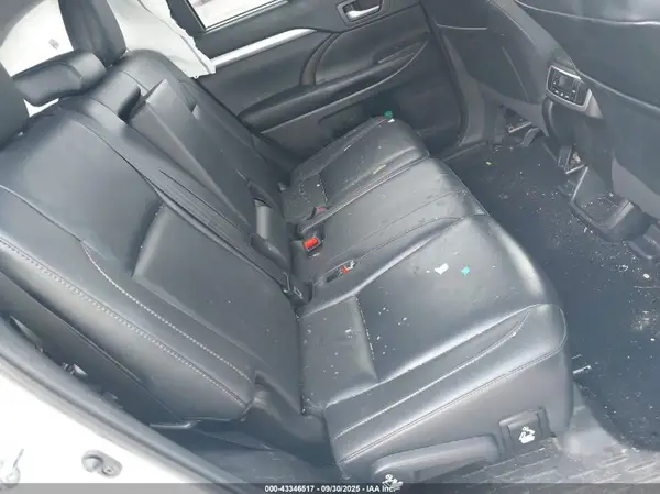 5TDJZRFH0KS564839 2019 TOYOTA HIGHLANDER - Image 8