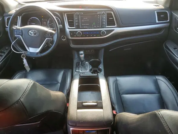 5TDJZRFH0KS574206 2019 TOYOTA HIGHLANDER - Image 8