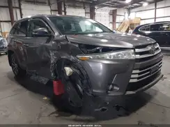 5TDJZRFH0KS579745 2019 TOYOTA HIGHLANDER