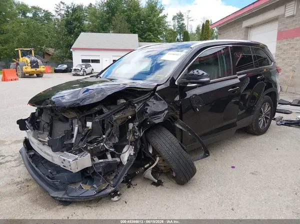 5TDJZRFH0KS588574 2019 TOYOTA HIGHLANDER - Image 2