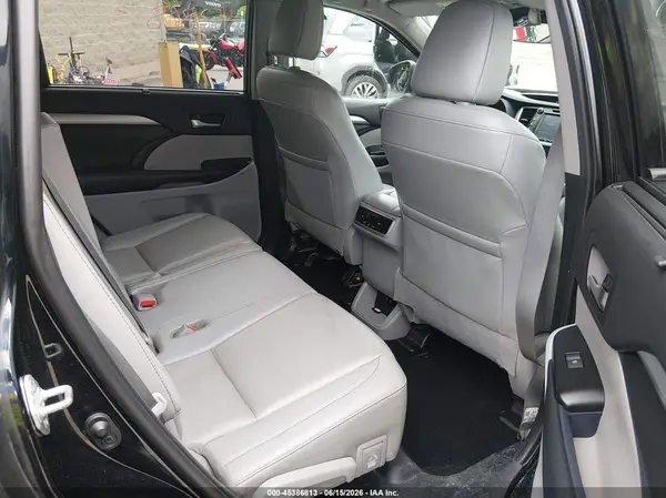 5TDJZRFH0KS588574 2019 TOYOTA HIGHLANDER - Image 8