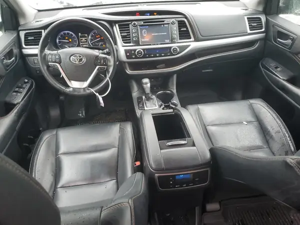 5TDJZRFH0KS591068 2019 TOYOTA HIGHLANDER - Image 8