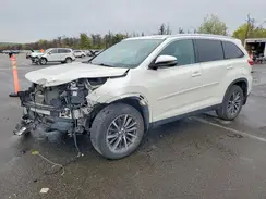 5TDJZRFH0KS601050 2019 TOYOTA HIGHLANDER