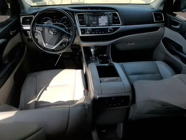 5TDJZRFH0KS612839 2019 TOYOTA HIGHLANDER - Image 8