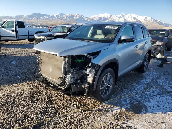5TDJZRFH0KS619807 2019 TOYOTA HIGHLANDER - Image 1