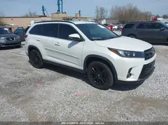 5TDJZRFH0KS620178 2019 TOYOTA HIGHLANDER
