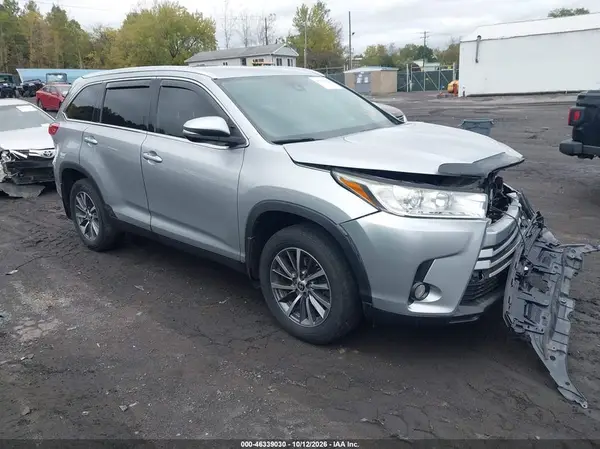 5TDJZRFH0KS626384 2019 TOYOTA HIGHLANDER - Image 1