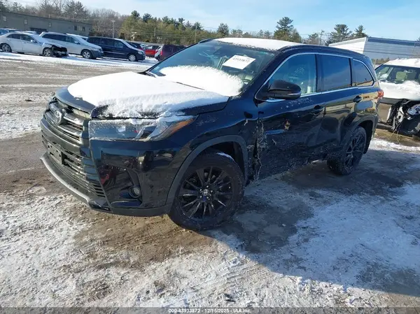 5TDJZRFH0KS626840 2019 TOYOTA HIGHLANDER - Image 2