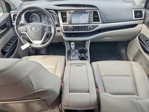5TDJZRFH0KS718112 2019 TOYOTA HIGHLANDER - Image 8