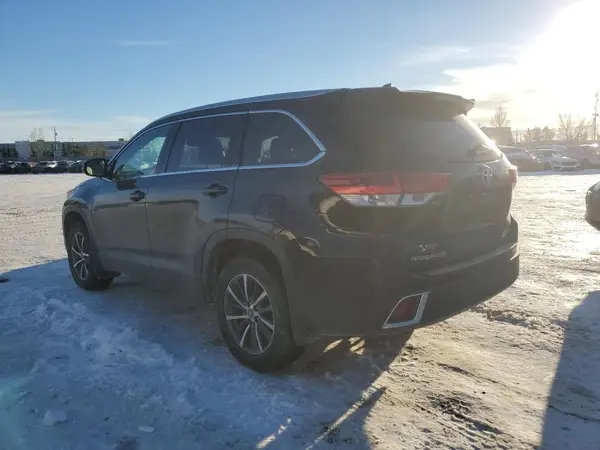 5TDJZRFH0KS730325 2019 TOYOTA HIGHLANDER - Image 2