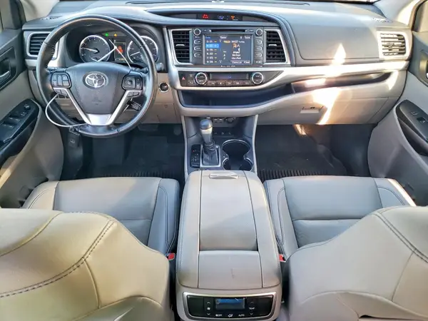 5TDJZRFH0KS922022 2019 TOYOTA HIGHLANDER - Image 8
