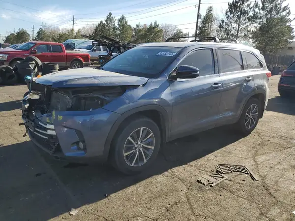 5TDJZRFH0KS934204 2019 TOYOTA HIGHLANDER - Image 1