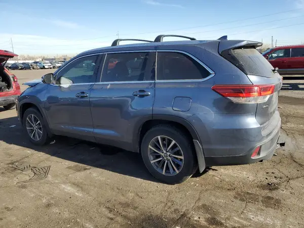5TDJZRFH0KS934204 2019 TOYOTA HIGHLANDER - Image 2