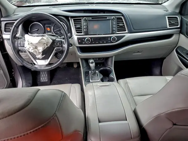 5TDJZRFH0KS943792 2019 TOYOTA HIGHLANDER - Image 8