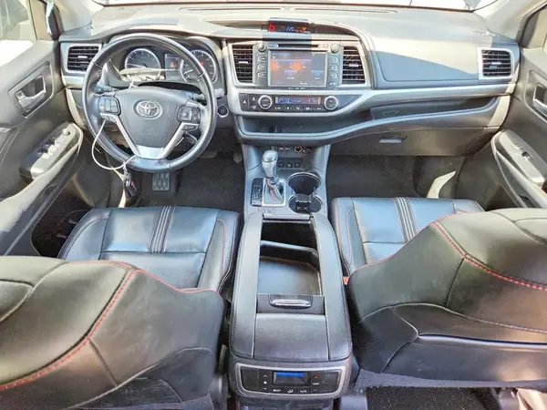 5TDJZRFH0KS947700 2019 TOYOTA HIGHLANDER - Image 8