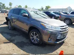 5TDJZRFH0KS955098 2019 TOYOTA HIGHLANDER