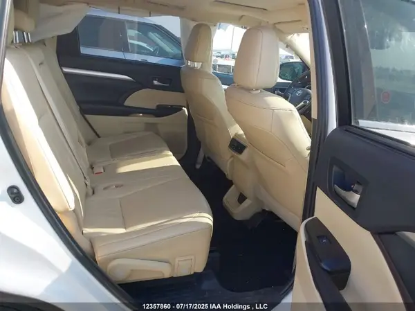 5TDJZRFH0KS989252 2019 TOYOTA HIGHLANDER - Image 8