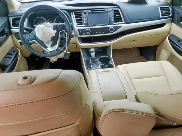 5TDJZRFH0KS999540 2019 TOYOTA HIGHLANDER - Image 8