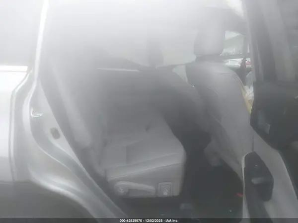 5TDJZRFH1HS372614 2017 TOYOTA HIGHLANDER - Image 8